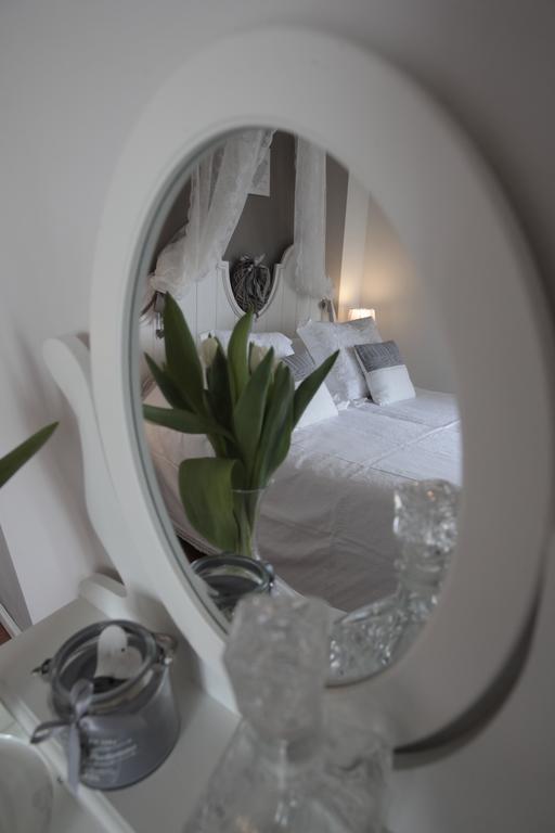 B&B La Casa di Pamela Casciago Bagian luar foto
