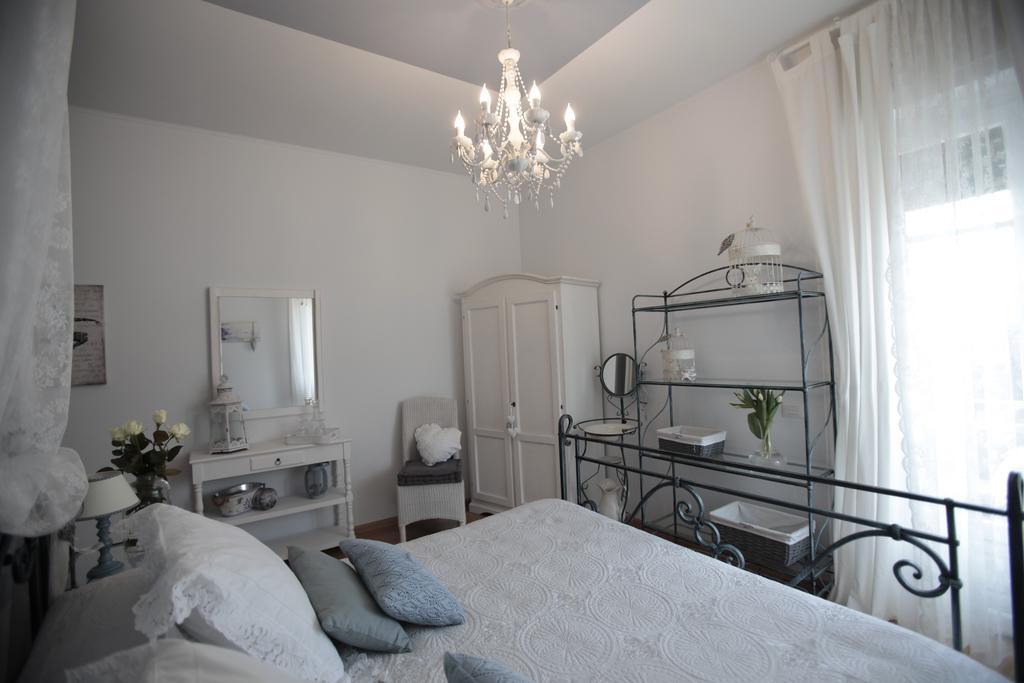 B&B La Casa di Pamela Casciago Bagian luar foto